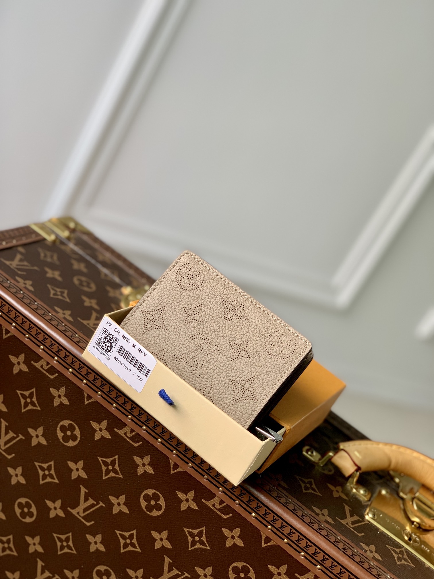 Louis Vuitton Wallet-M80